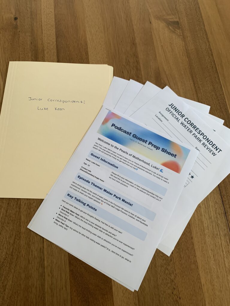 Pearls of Motherhood Junior Correspondent work folder